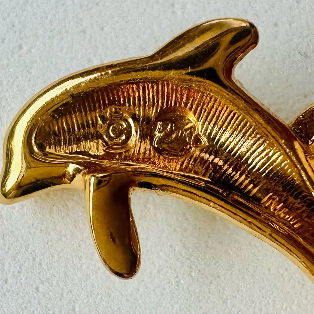 Swarovski Crystal Pave Swimming Gold & Silver Dolphins Gold-tone 1” Pin Brooch - Picture 7 of 7